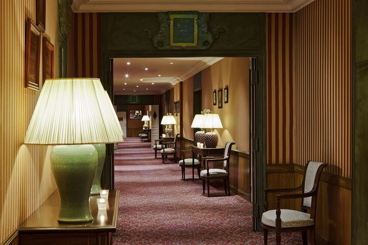 Ballroom/Hall 88 of 98