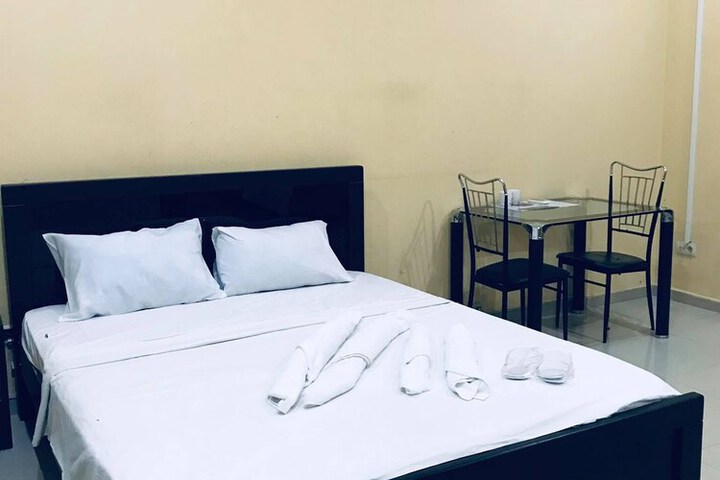 Room 7 of 26