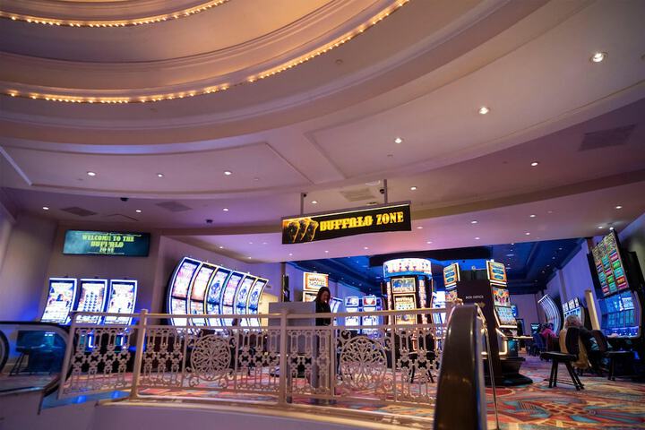 Entertainment 55 of 97