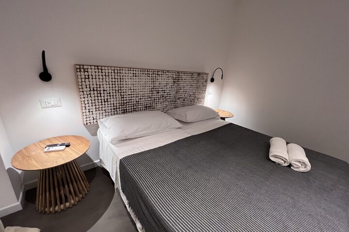 Room 32 of 78