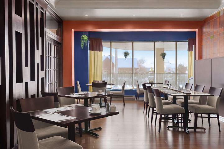 Breakfast/Coffee Service 13 of 17