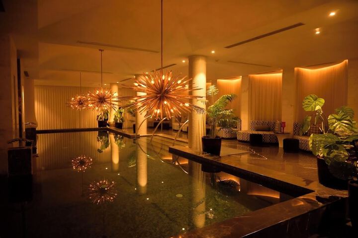 Pool 72 of 159