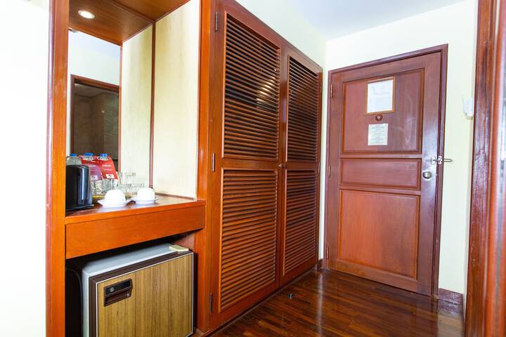 Room 45 of 116