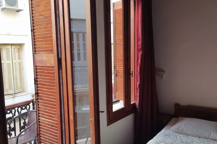 Room 15 of 43