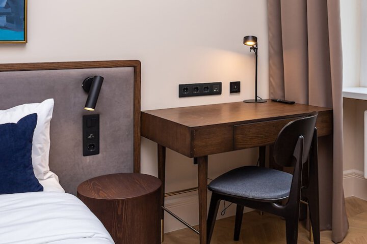 Room 40 of 90
