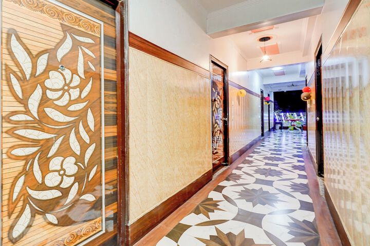 Hotel Interior 4 of 35