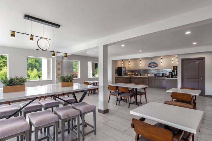 Breakfast area