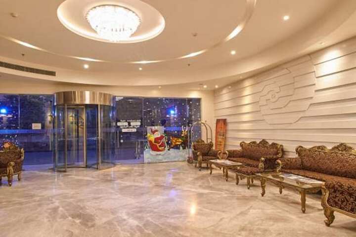 Hotel 2 of 52
