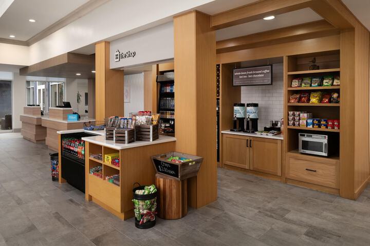 Snack bar