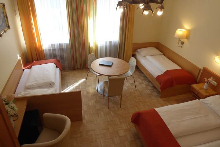 Room 10 of 56