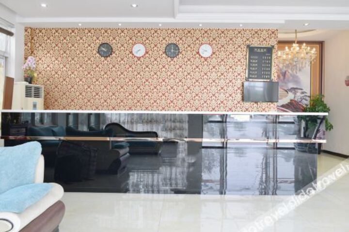 Hotel Interior 7 of 22
