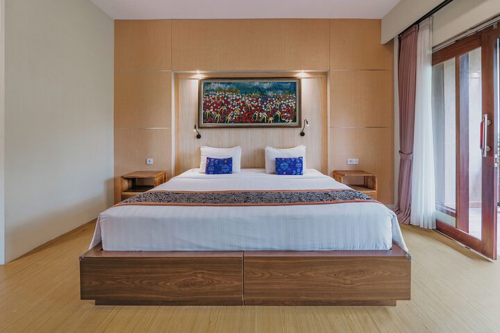 Room 5 of 82
