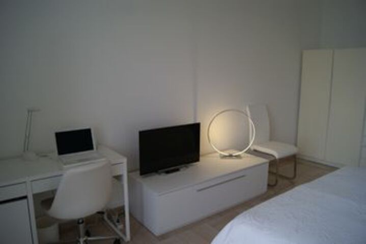 Room 26 of 36