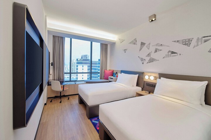 Room 15 of 64