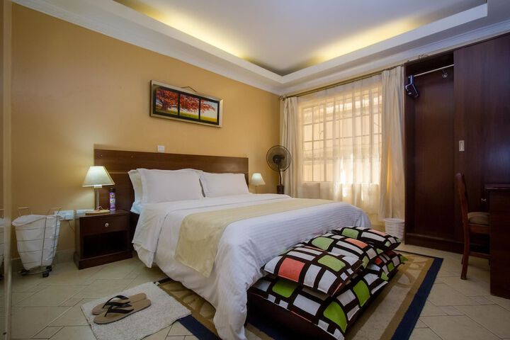 Room 35 of 89