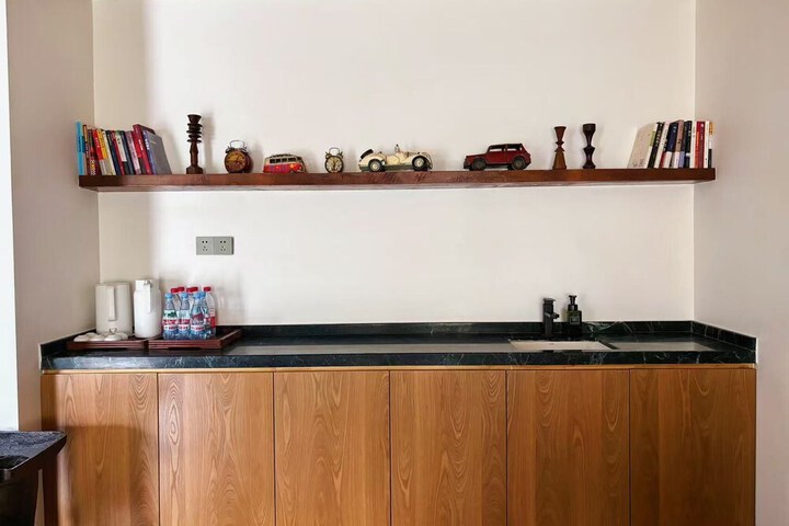 Room 82 of 147