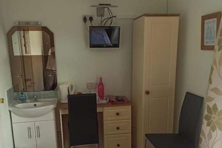 Room 19 of 46