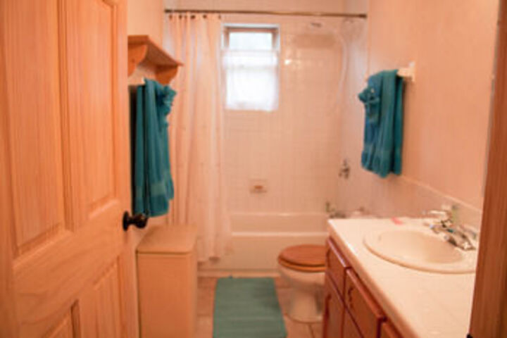 Room 4 of 13