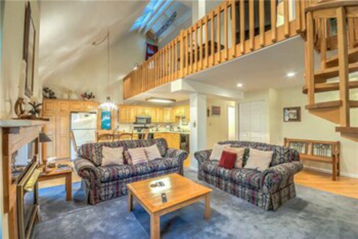 Yampa View 212