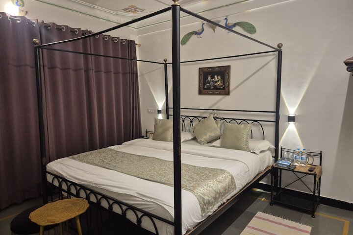 Room 22 of 50