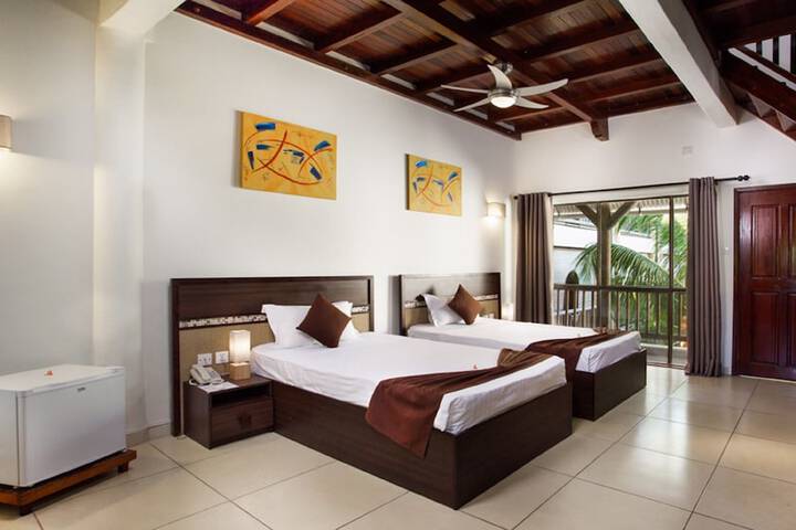 Room 4 of 41