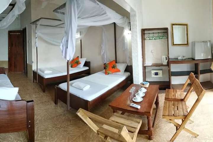 Room 7 of 135
