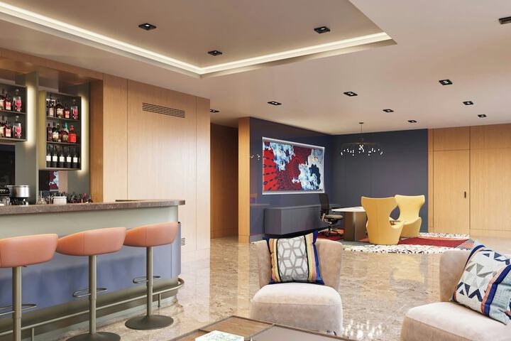Entrance & Lobby