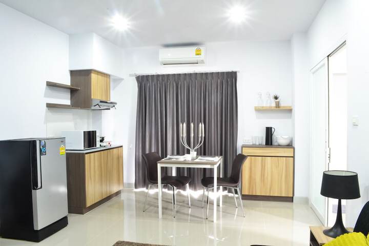 Room 9 of 38