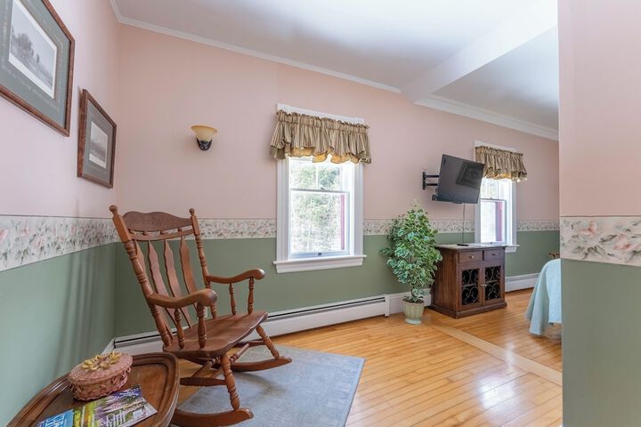 Room 54 of 268