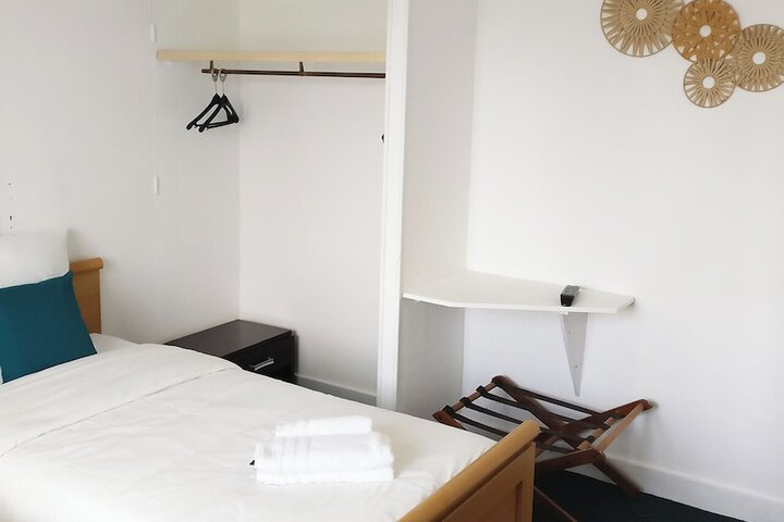 Room 2 of 18