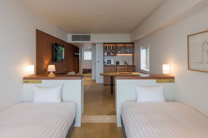 Room 20 of 111