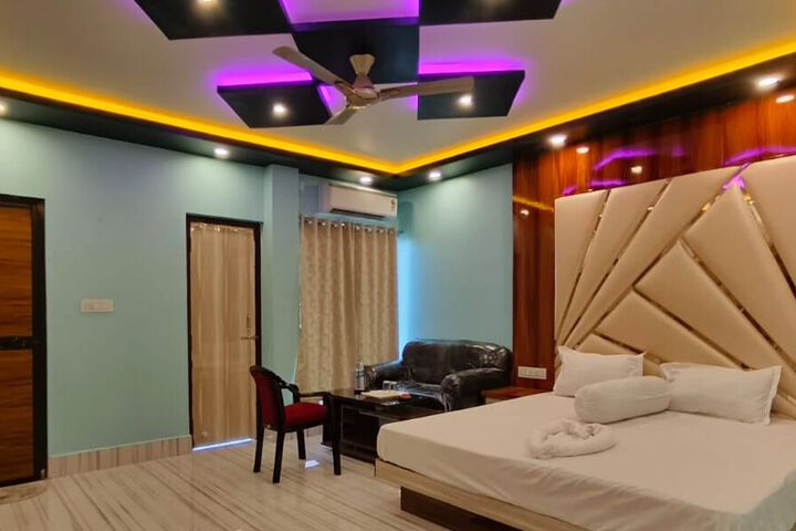 Room 20 of 28