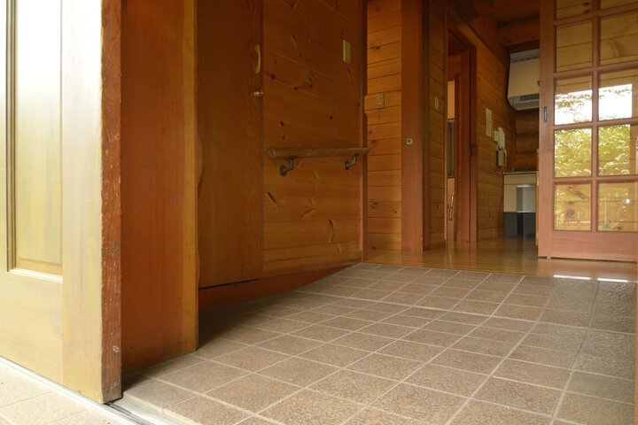 Room 18 of 49