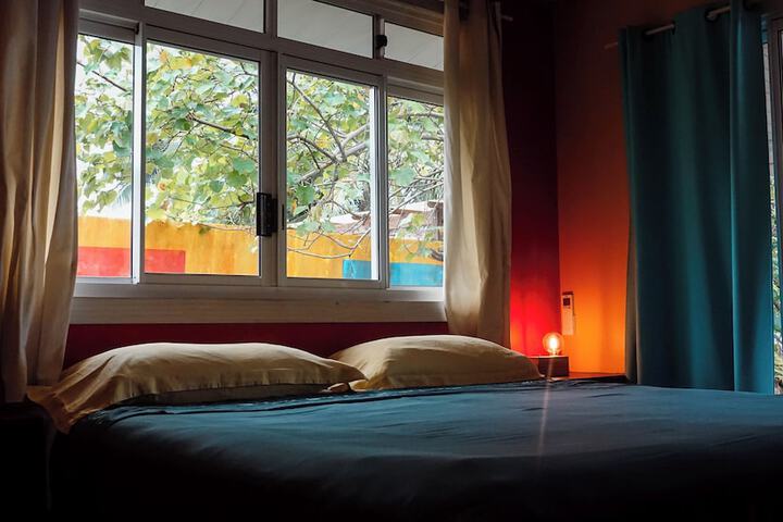 Room 32 of 186