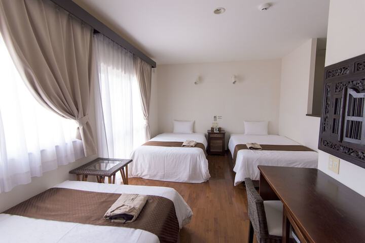 Room 4 of 45