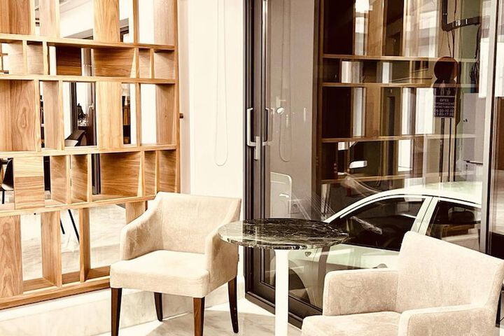 Guest Lobby
