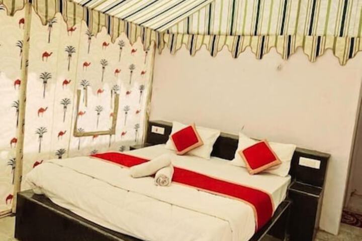 Room 4 of 13