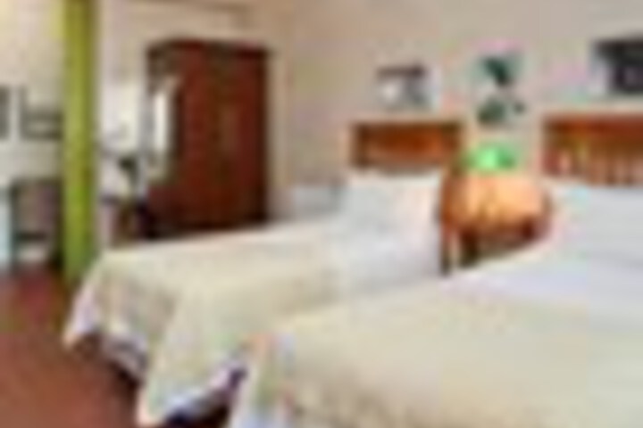 Room 38 of 150