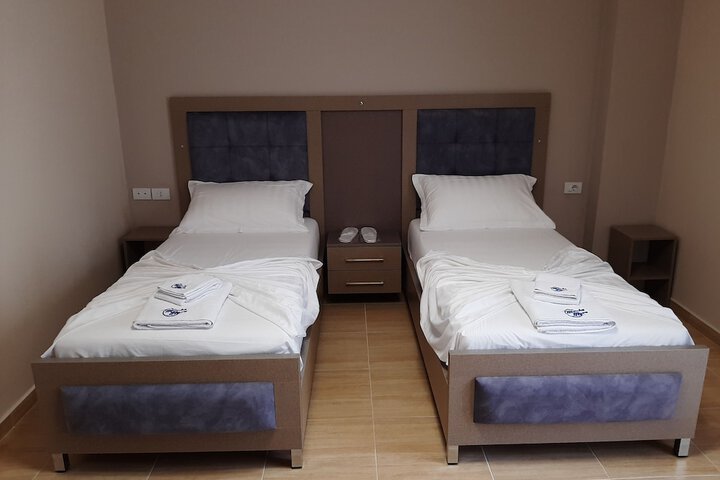 Room 35 of 121