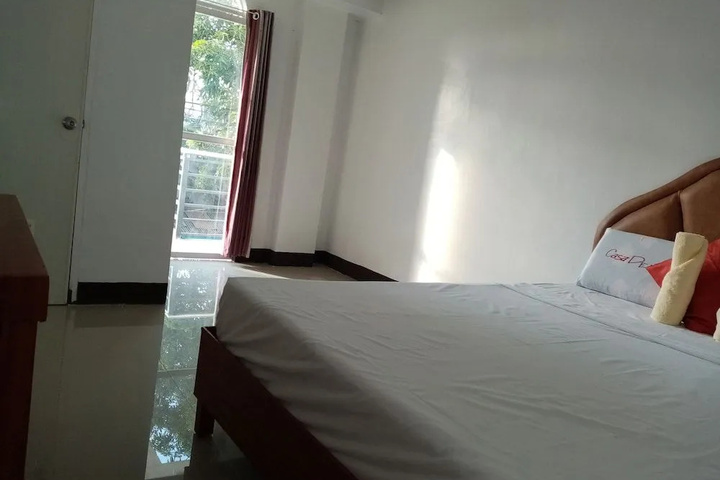 Room 3 of 20