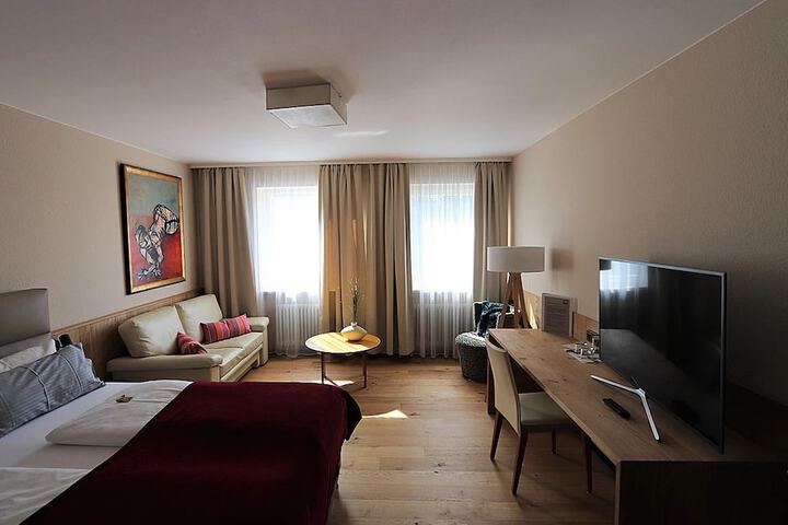 Room 7 of 51