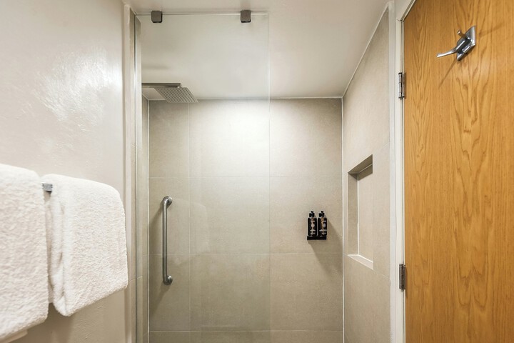 Bath Photo
