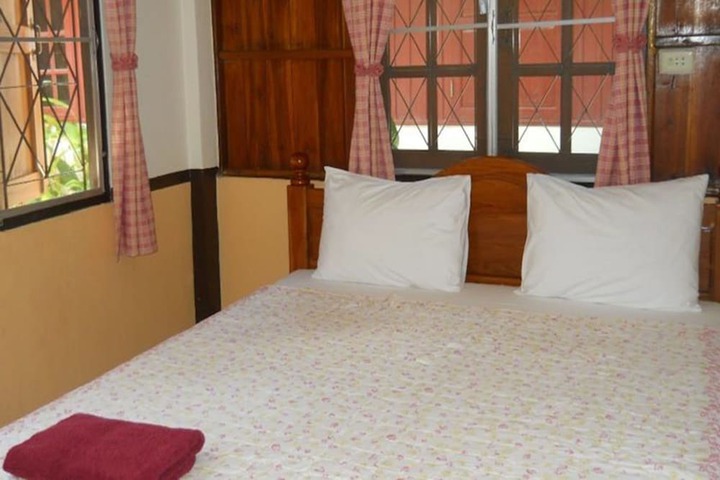 Room 6 of 47