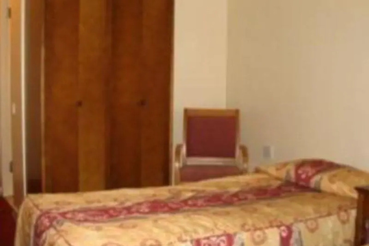 Room 2 of 5