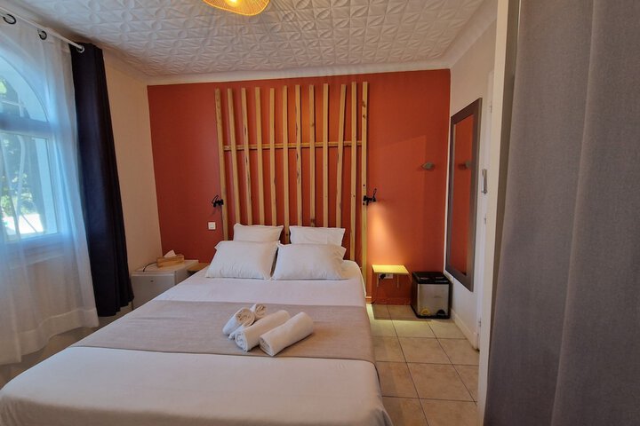 Room 15 of 46