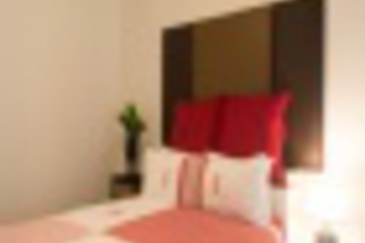 Room 27 of 108