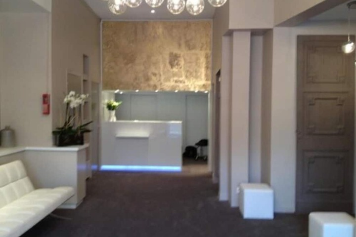 Entrance & Lobby