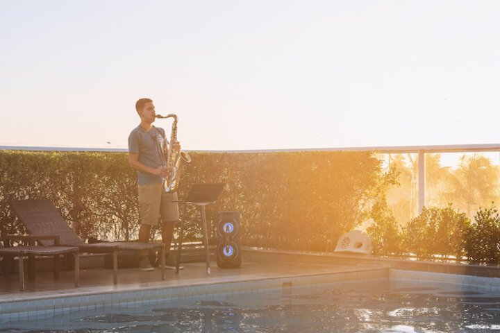 Pool 53 of 78