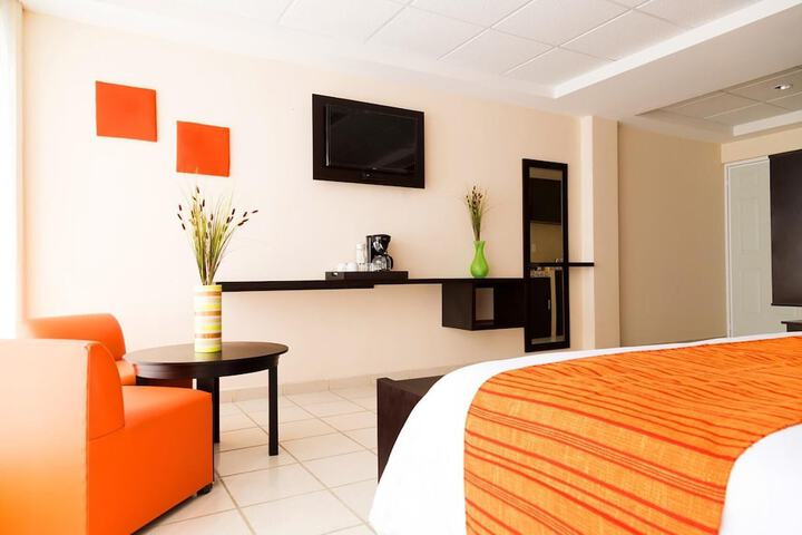 Room 25 of 47