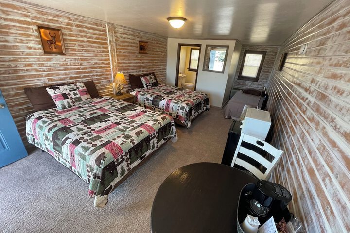 Room 11 of 40